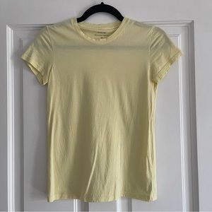 Vince tee shirt short sleeve yellow like new condition